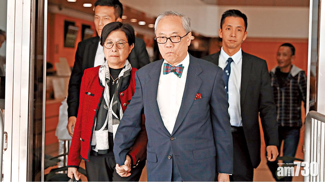 一陪審員被免職 曾蔭權案料今退庭商議