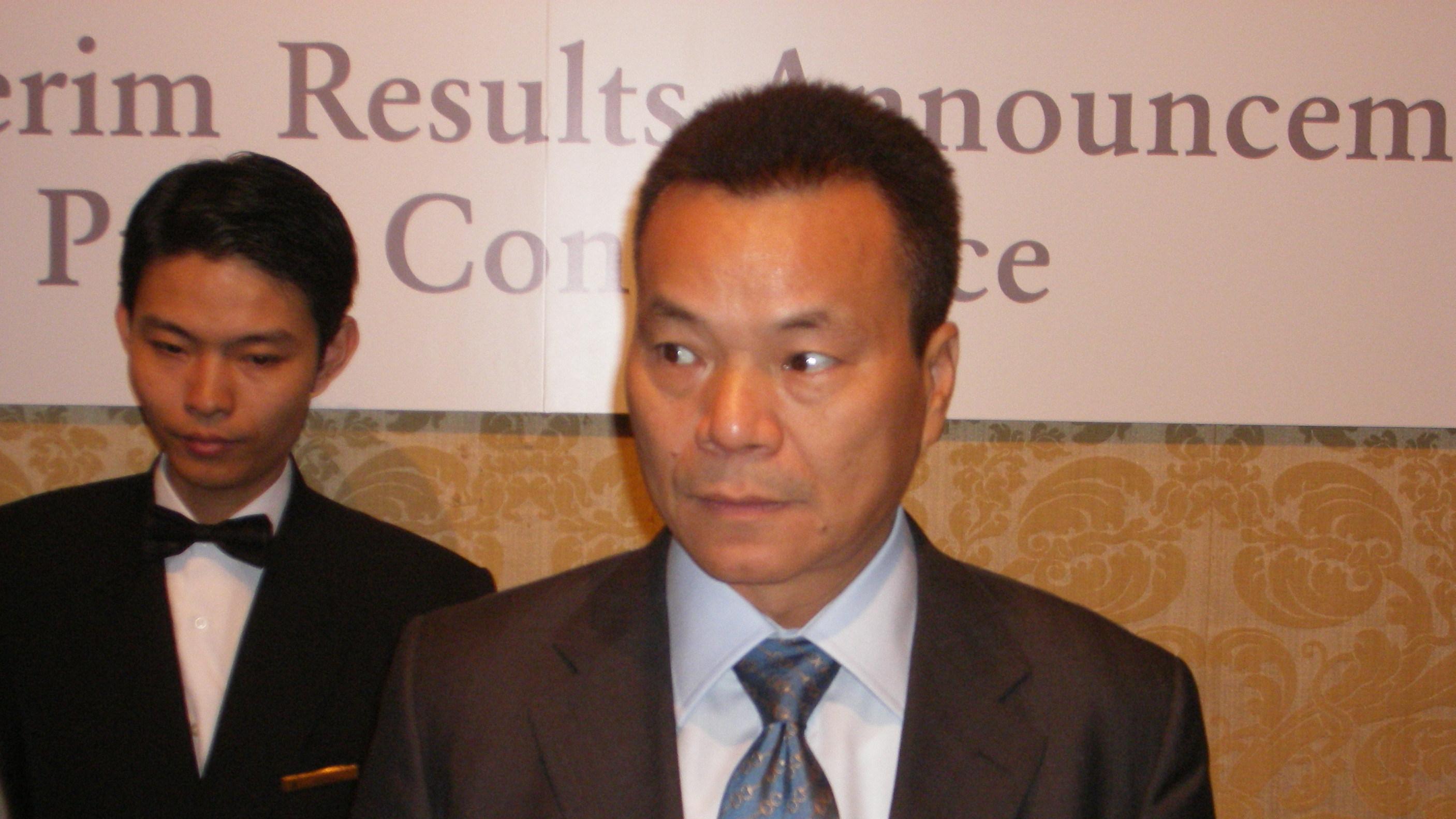 張國榮傳減持建滔套9億