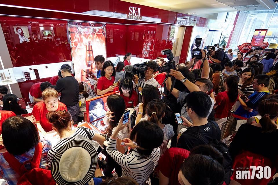 用救助金買逾4千元SKII 台議員FB怒轟低收入單親媽