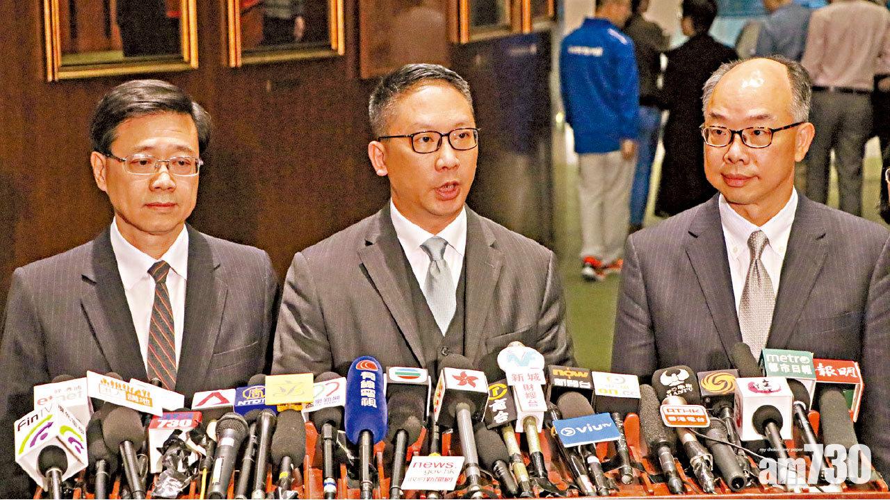 政府冀年底完成「首兩步」 一地兩檢議案通過