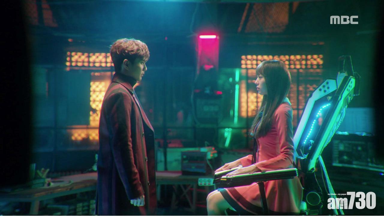 《不是機械人啊》v.s.《黑騎士》 12月6日首播