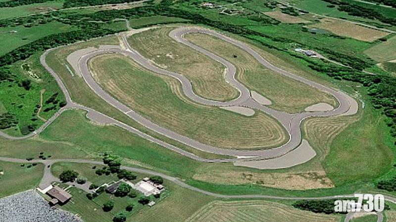 男子花2300萬將後院改建成F1賽道