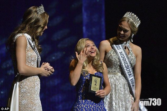 唐氏女美姐奪獎 