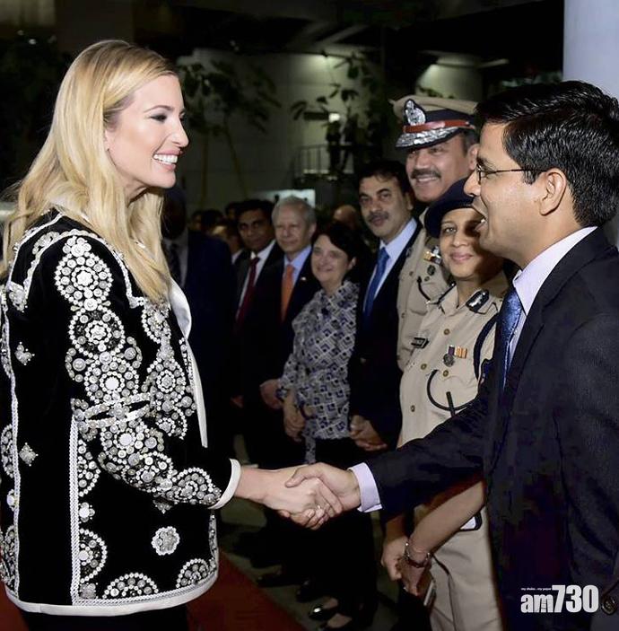 伊凡卡外訪衣著捱轟 印媒：似「Botox芭比」