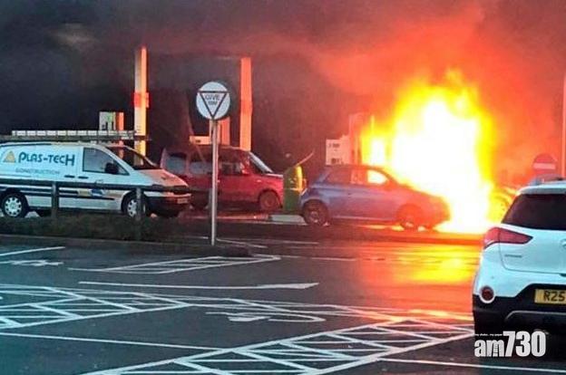 【有片】烏龍媽入油進氣口當油蓋　撻車即著火幸獲救