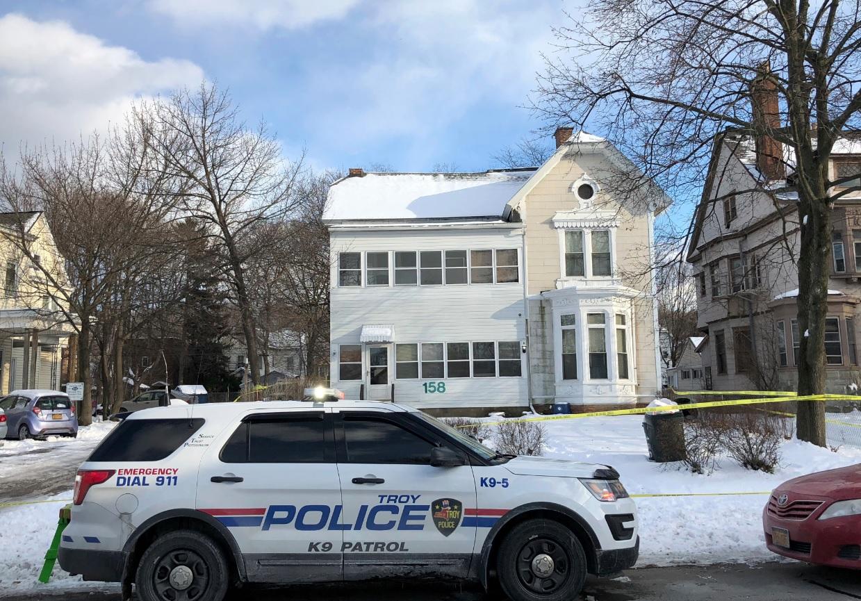 紐約州大宅地庫發現4具屍體