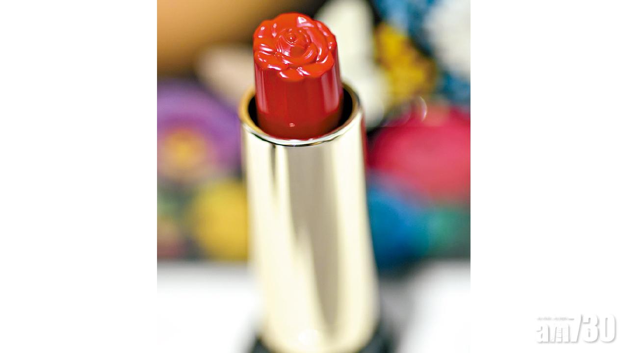 一見傾心！ANNA SUI雕花唇膏