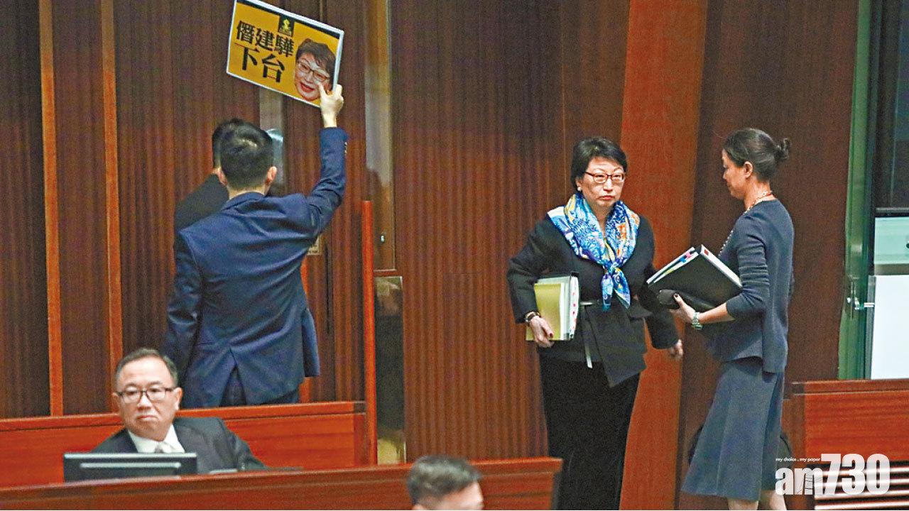 首到立法會回應質詢 鄭若驊否認無誠信