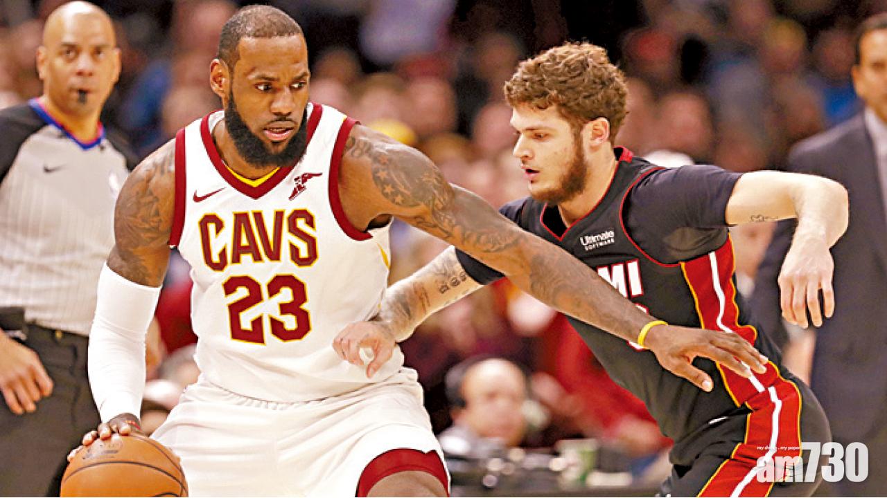 大帝雙雙率騎士滅火