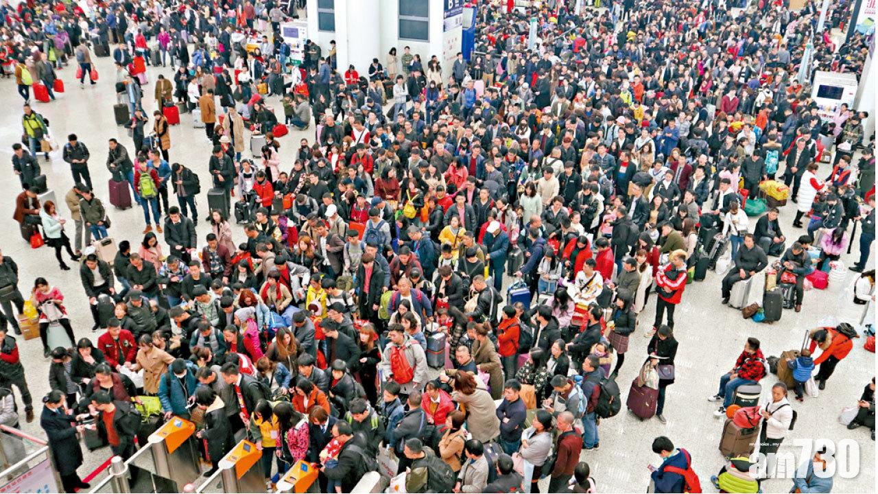 春運回鄉高峰期 20萬人迫爆深圳北站