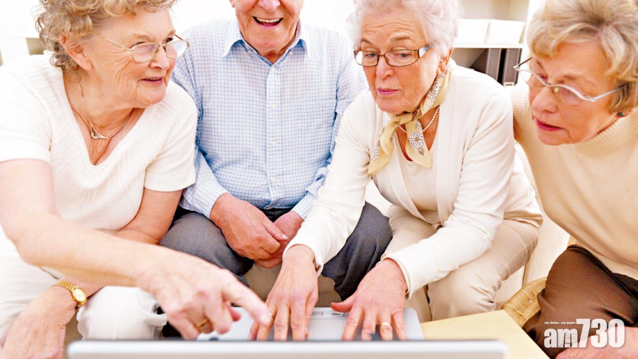 年輕人少用 65歲FB用戶 飆升30萬