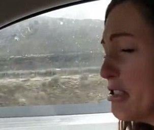 【有片】有無咁好食呀！洋女示範何謂「好食到喊」