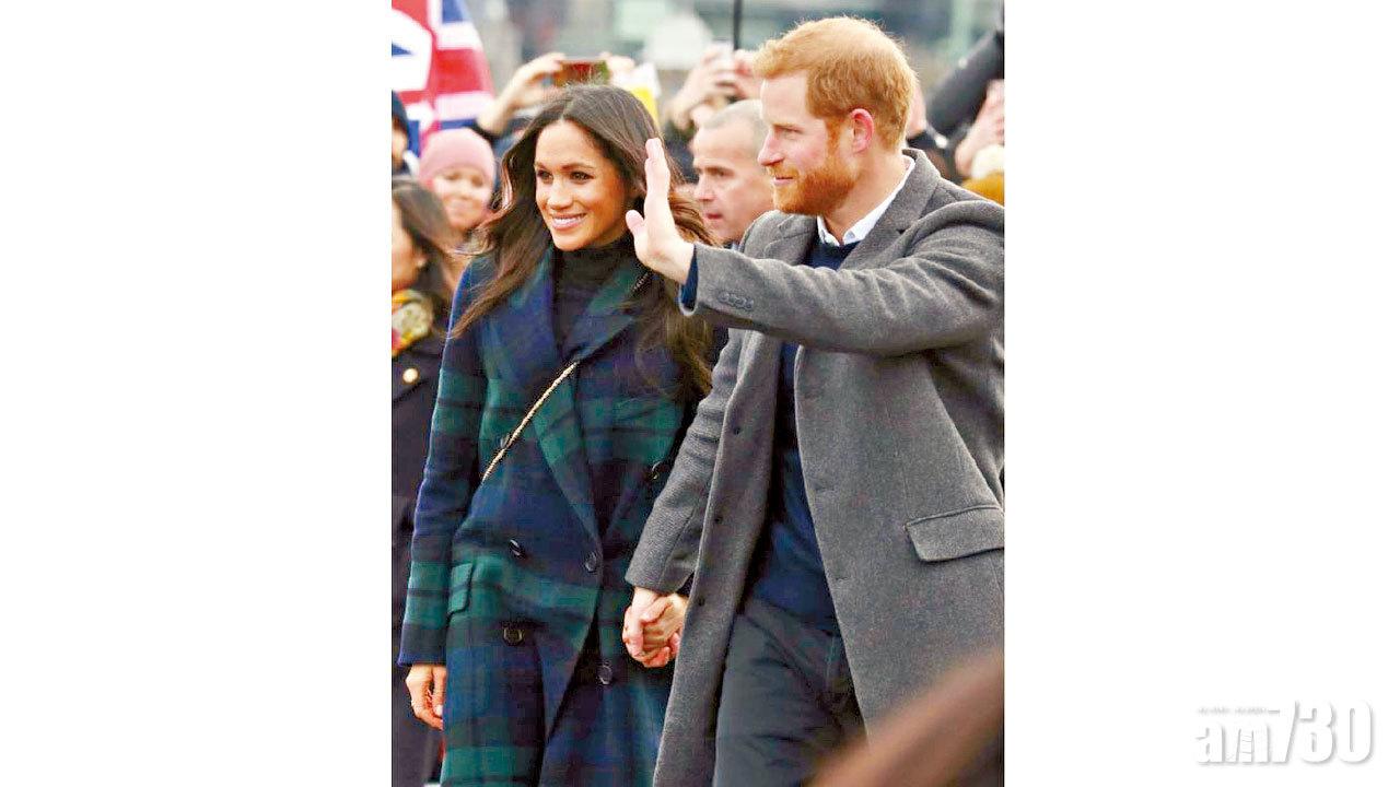 梅根格紋長褸出訪蘇格蘭