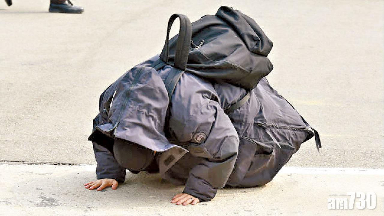 太陽入伍 下跪向粉絲行大禮