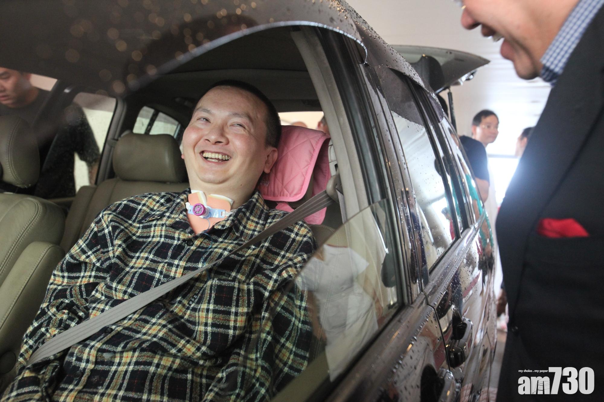 【霍金逝世】曾勉勵港癱瘓病人斌仔  「有生命就有希望」