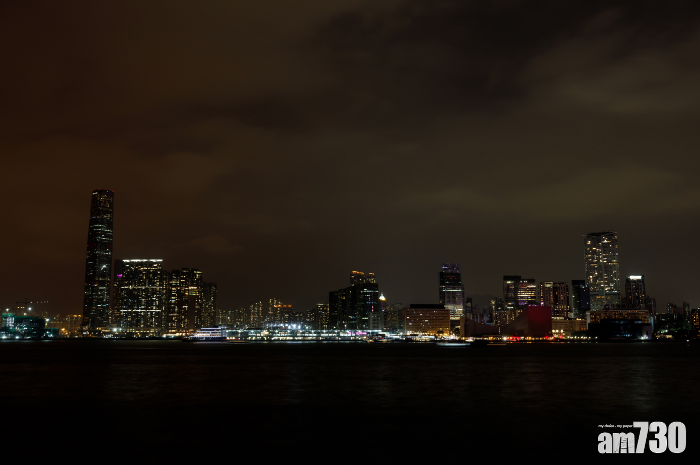 維港昨晚為何黑漆漆？