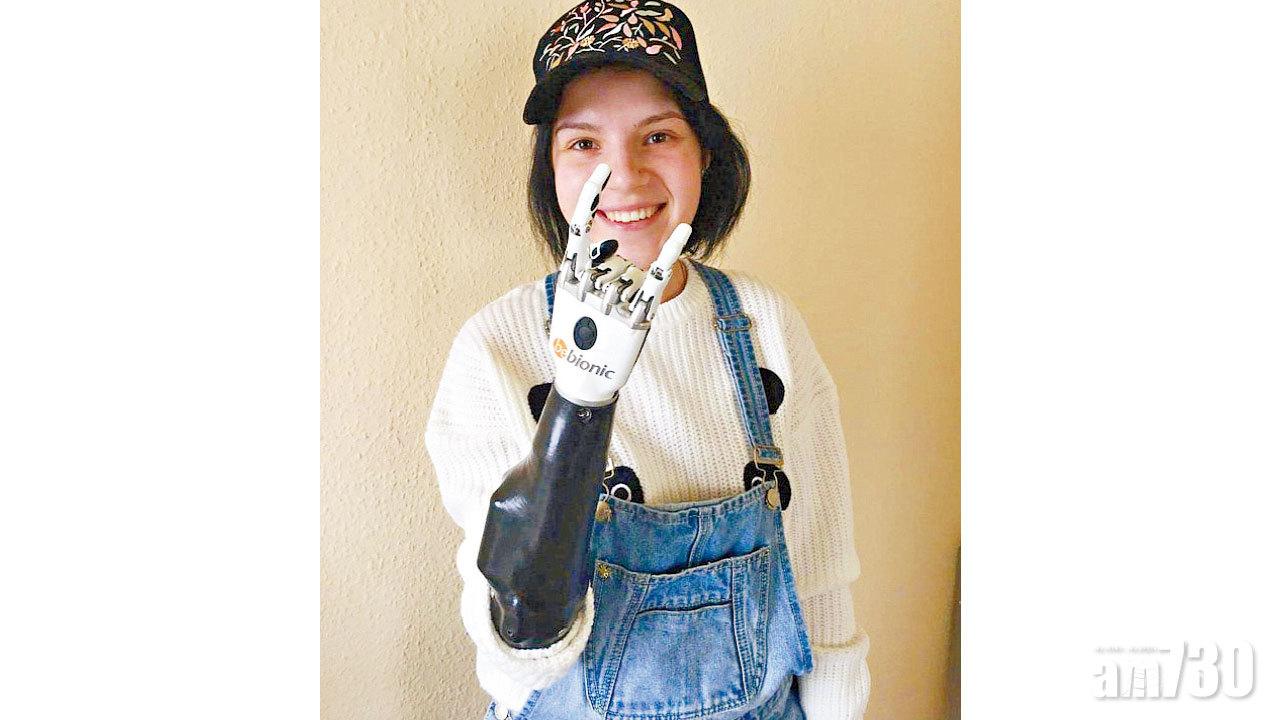 妒夫斬雙掌 堅強媽成icon