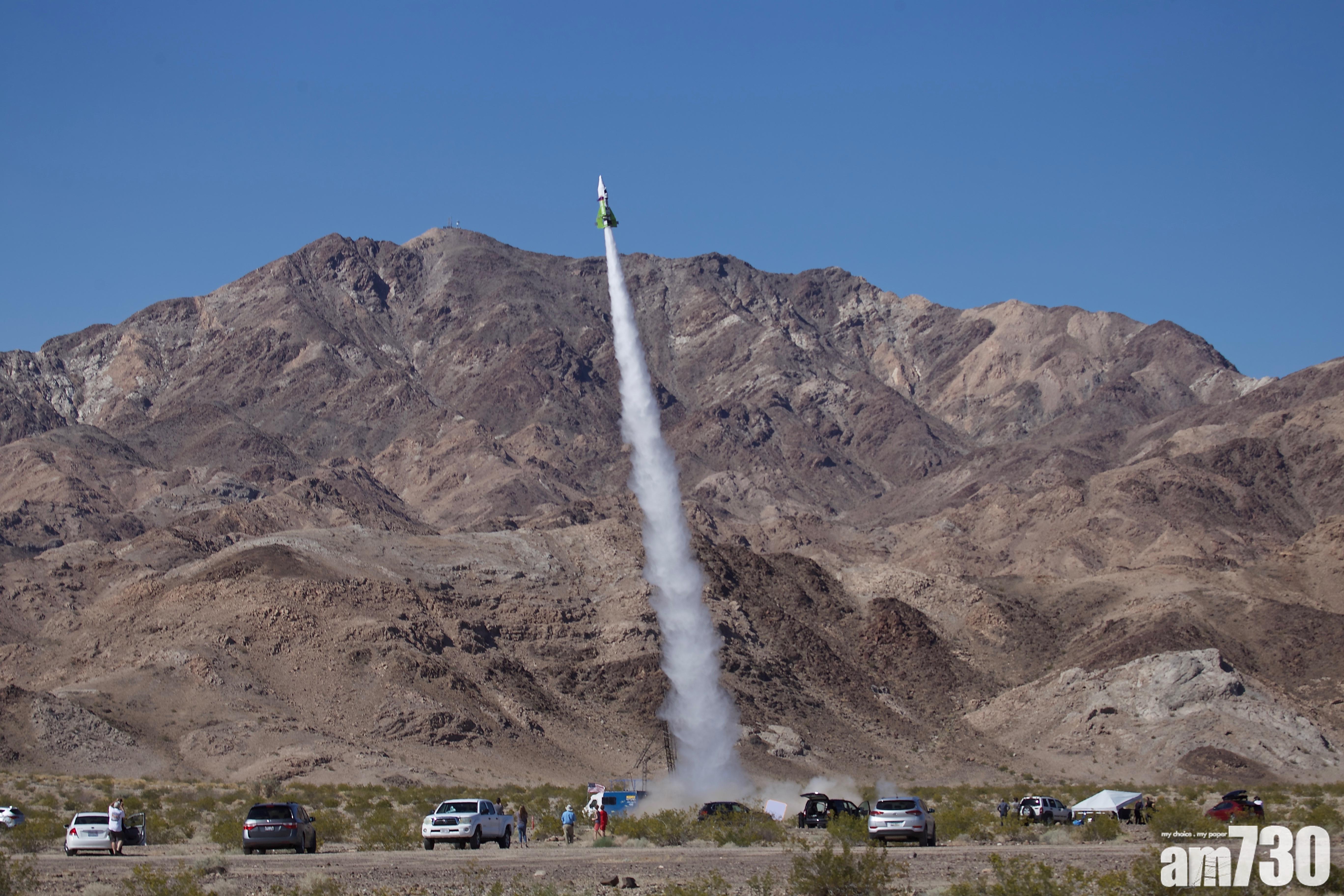 【我笑他人看不穿】為證「地球是平的」 狂人自製火箭升空