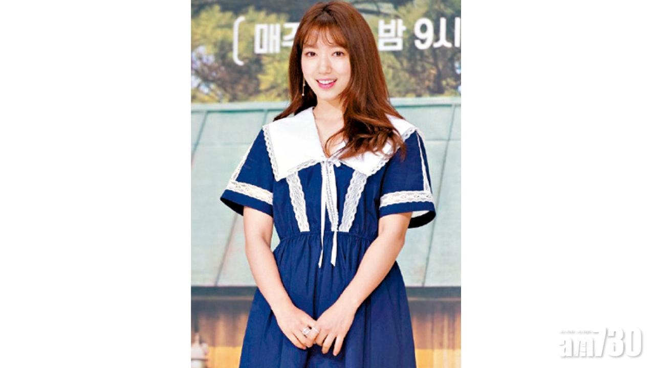 認愛後首現身 朴信惠化身俏水手