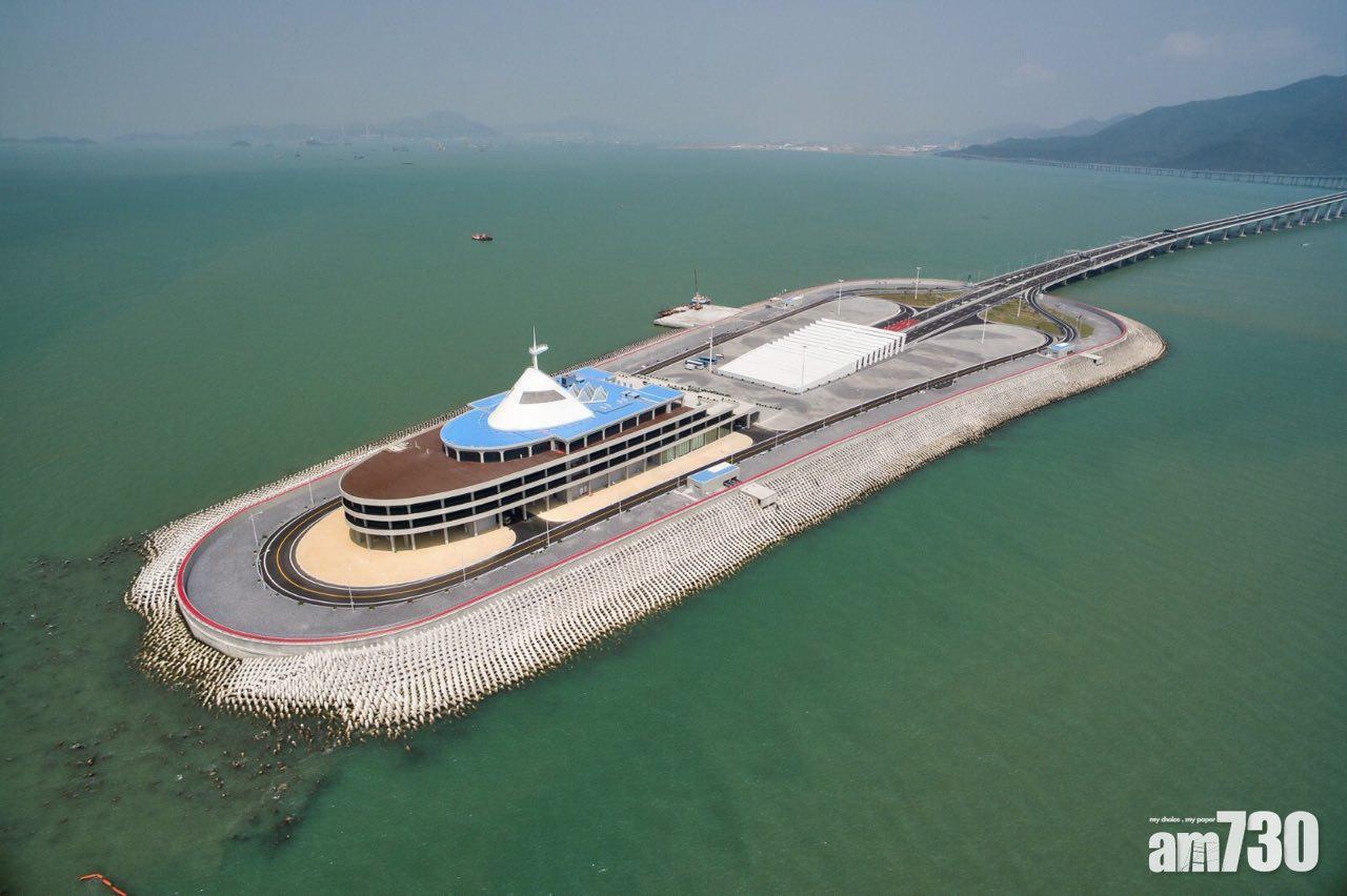 港珠澳主橋人工島 路政署下午見人