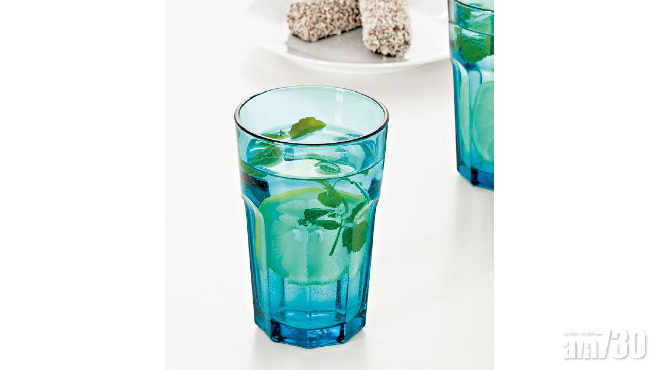 台中餐廳IKEA水杯自爆 碎片飛3米