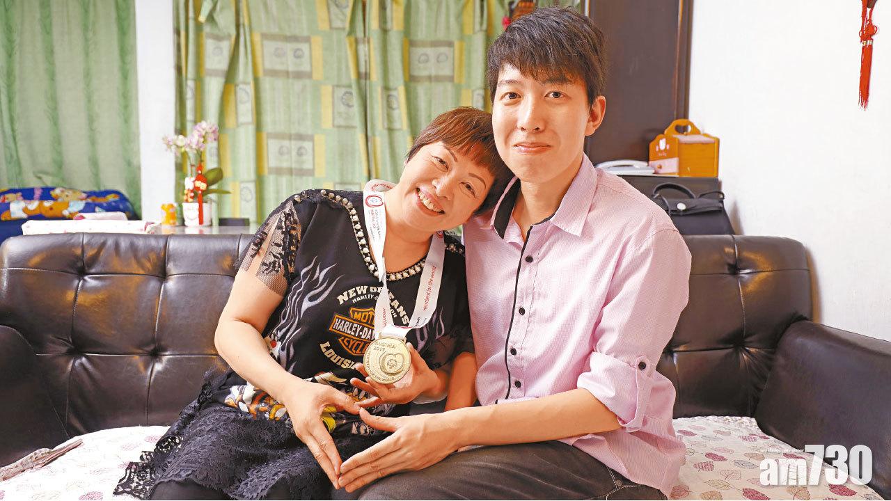 尋常家 非凡母  愛育子女 不望回報