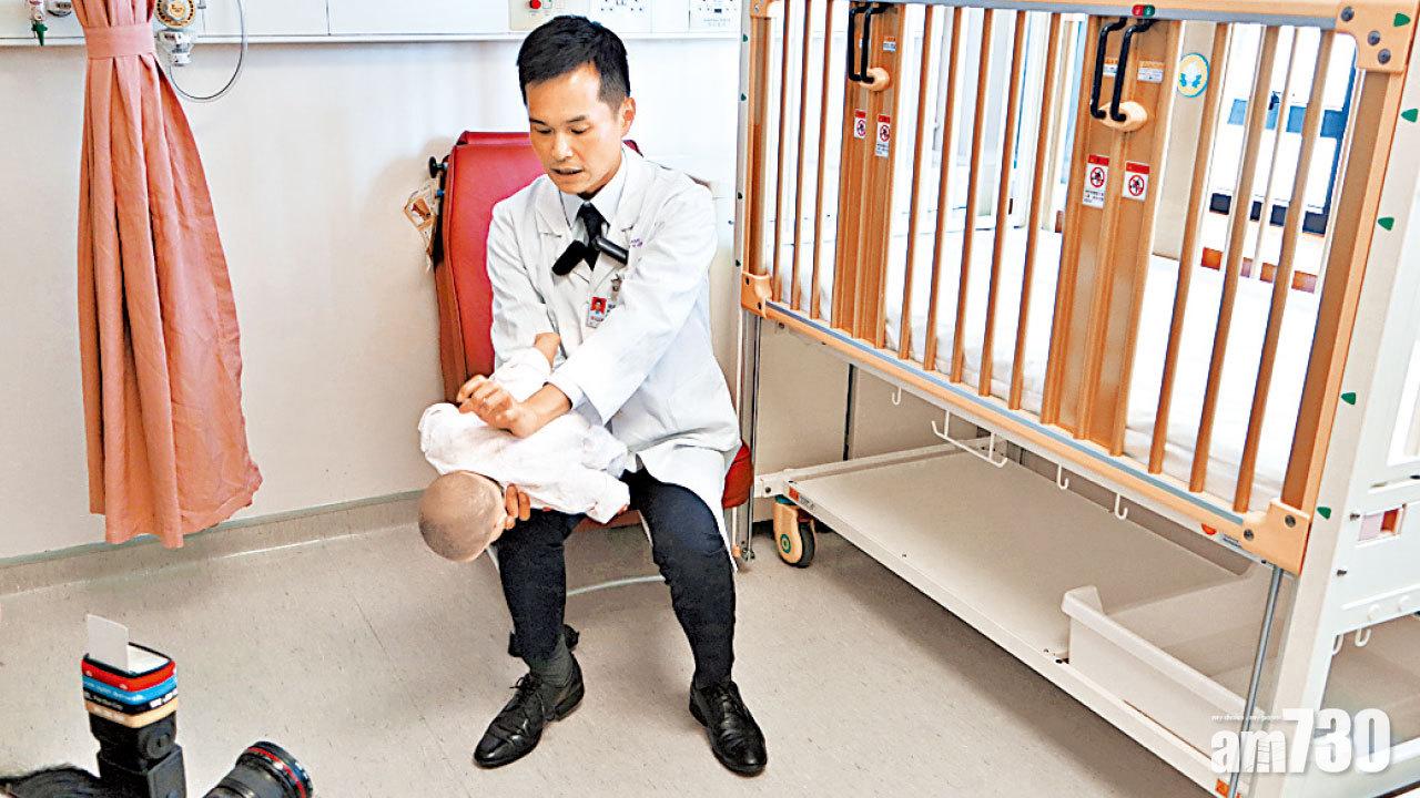 幼兒鯁塞拍背壓胸急救 醫生提醒勿胡亂挖喉