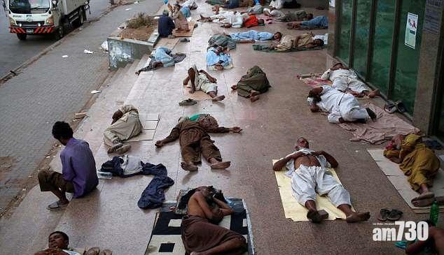 熱死65人 巴基斯坦民眾瞓街「消暑」