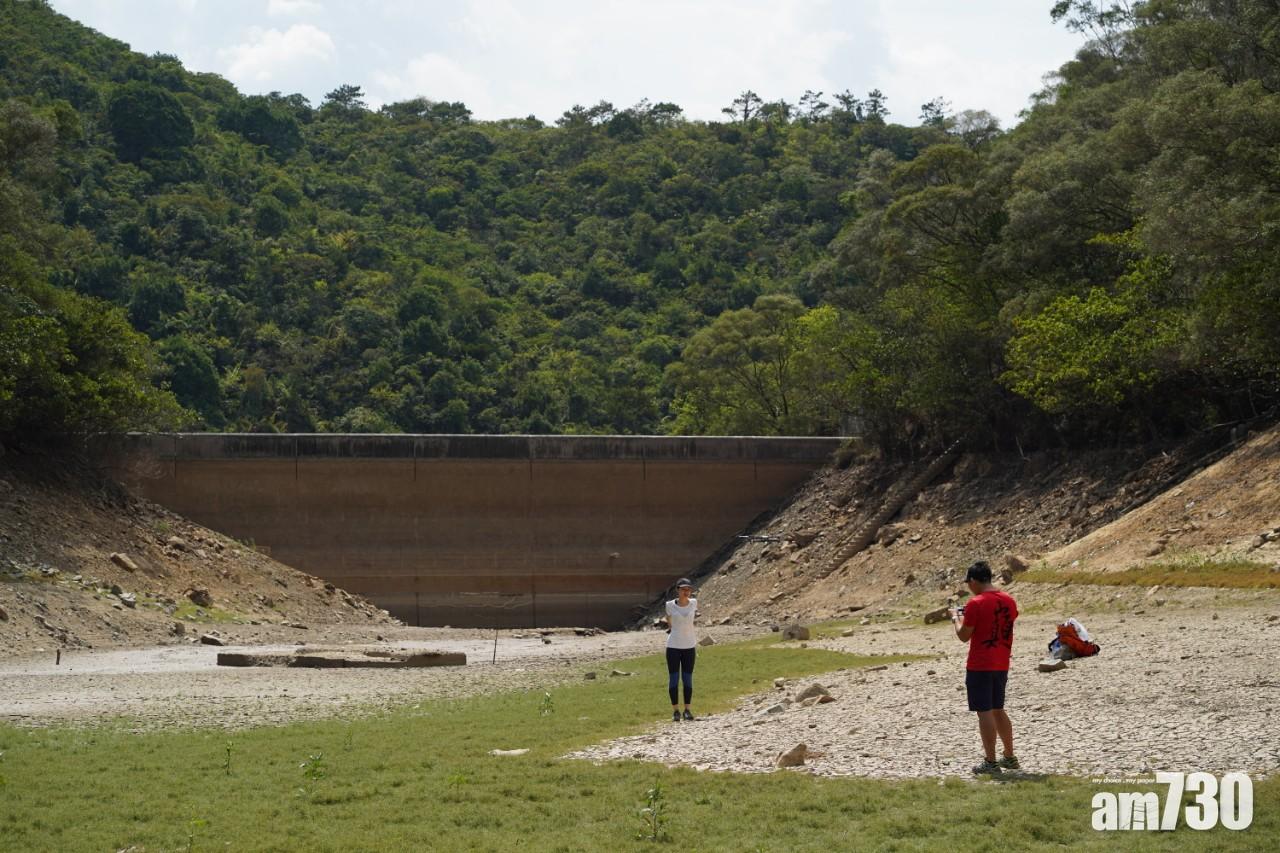 本港水塘存水低同期　流水響乾塘龜裂