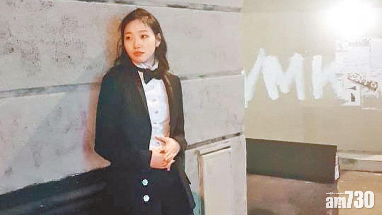 金高恩潮著Chanel早秋服