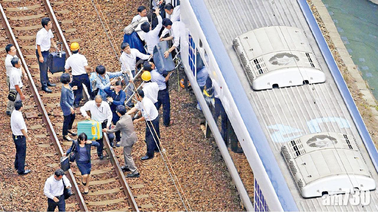 震感強烈似「跳彈床」  居日港人︰如JR在身邊擦過