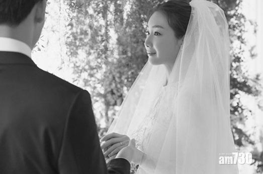 【身分曝光】韓媒爆崔智友大老公9年