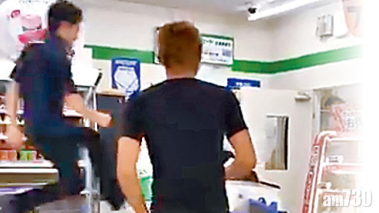 「這是忍者嗎？」 日店員一躍入櫃台收錢