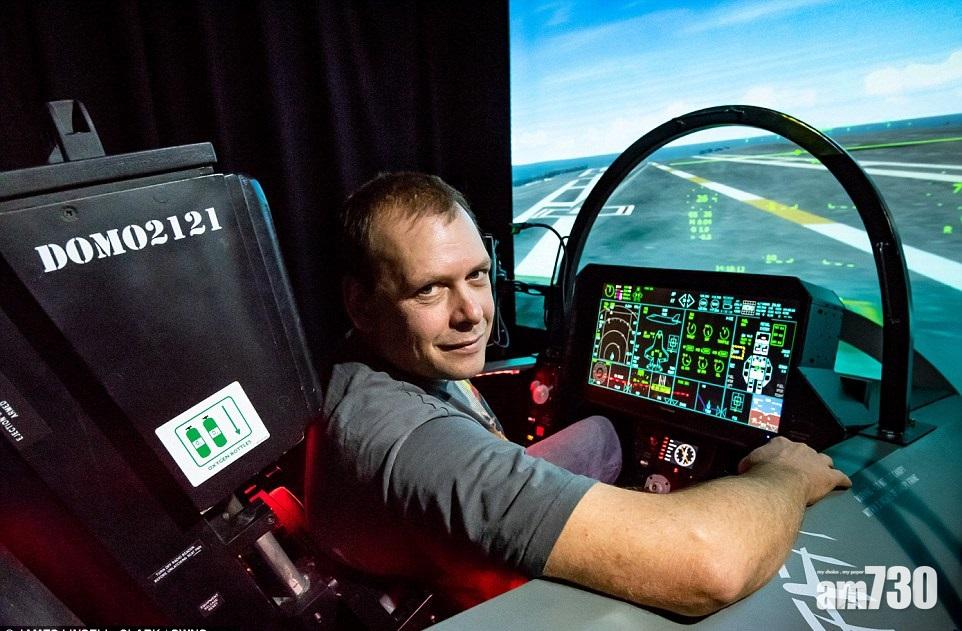 自閉叔複製戰機