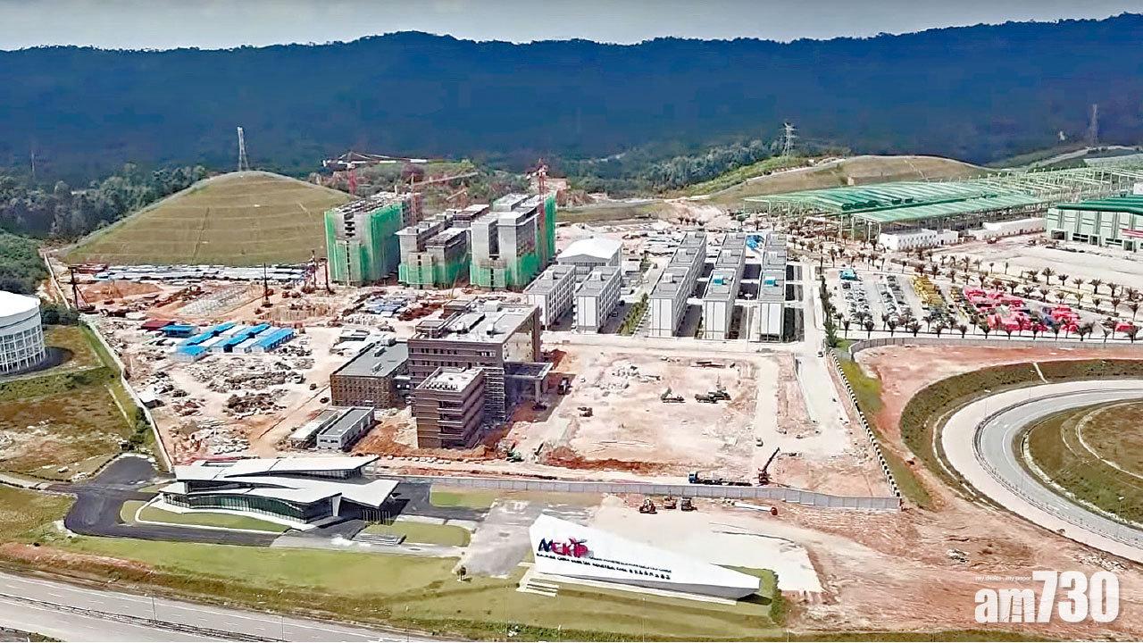 斥中資建圍牆違規  馬哈蒂爾誓拆「長城」