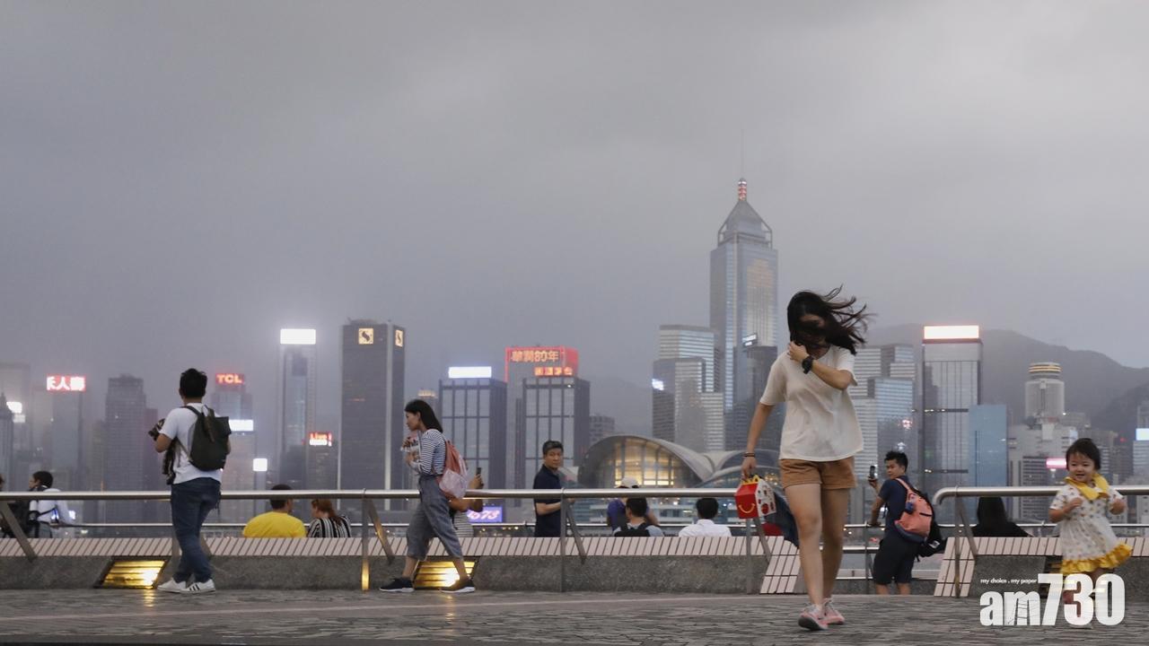 【山竹襲港】天文台今晚11時至明凌晨2時改發8號風球