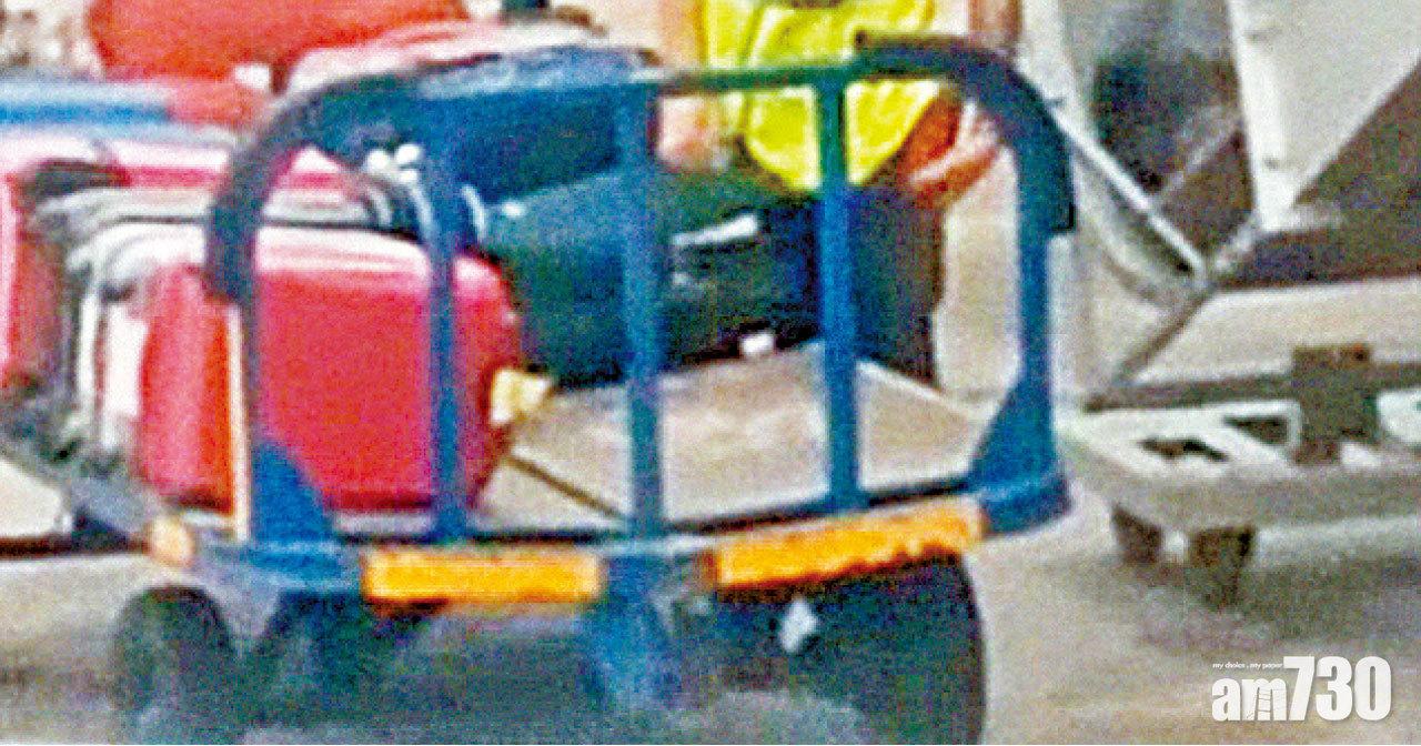 開喼偷嘢行李員斷正