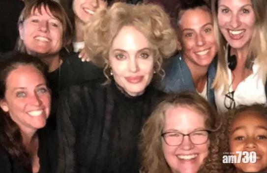 【復出喇】安祖蓮娜金髮look拍新片