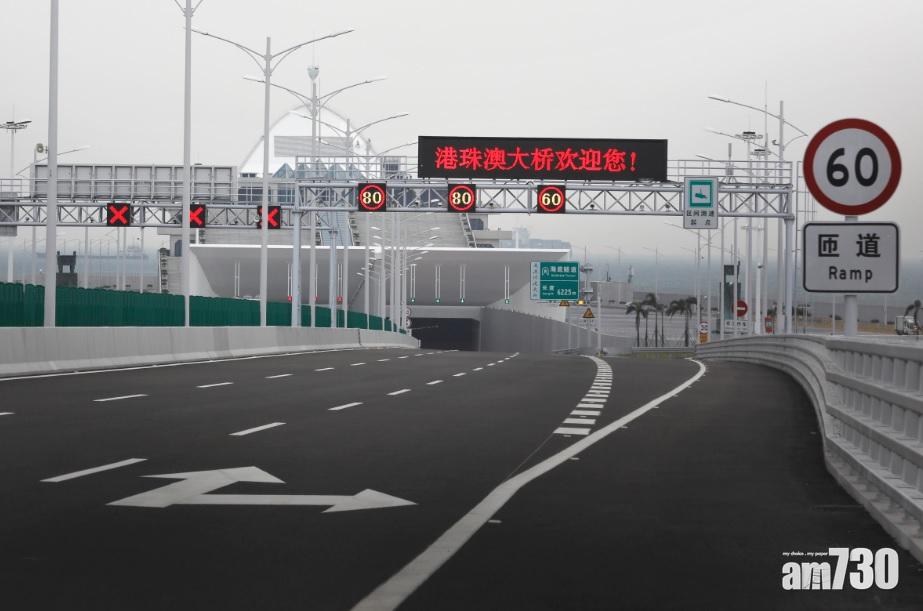 港珠澳大橋下周開通  張建宗：旅遊巴營辦商已準備就緒