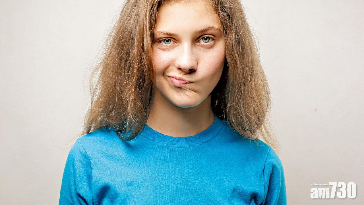 不自主抽動 或患妥瑞症