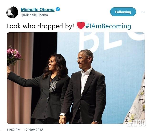 【放閃】奧巴馬突現身妻子講座  粉絲聚集會場外