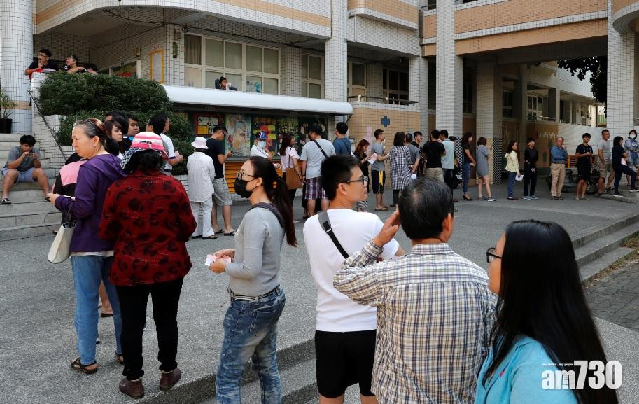 【台灣選戰】高雄有女選民暈倒不治