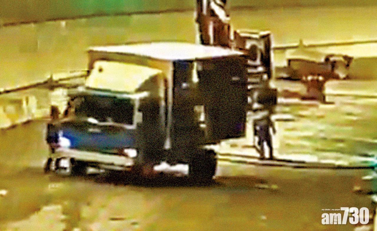貨車溜後撞斃工人 CCTV片段：工友嘗試停車
