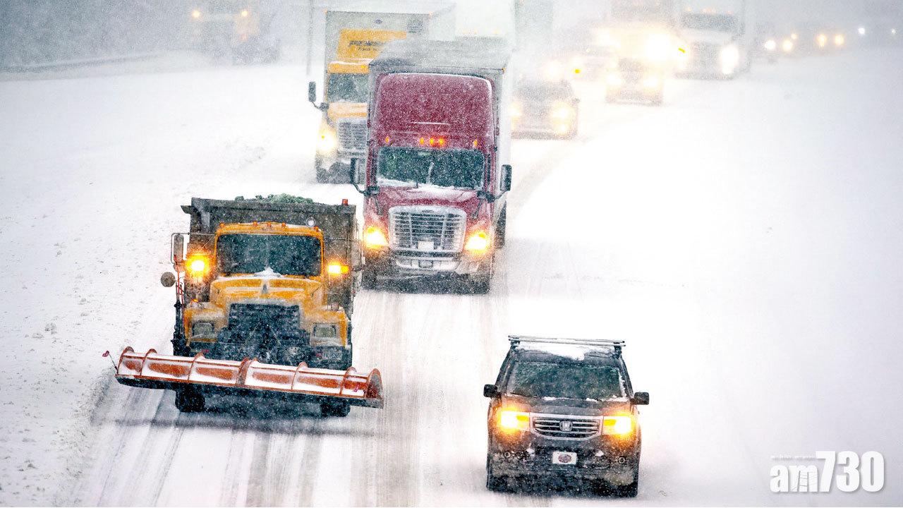 美東南部暴風雪 兩州進入緊急狀態 50萬戶停電