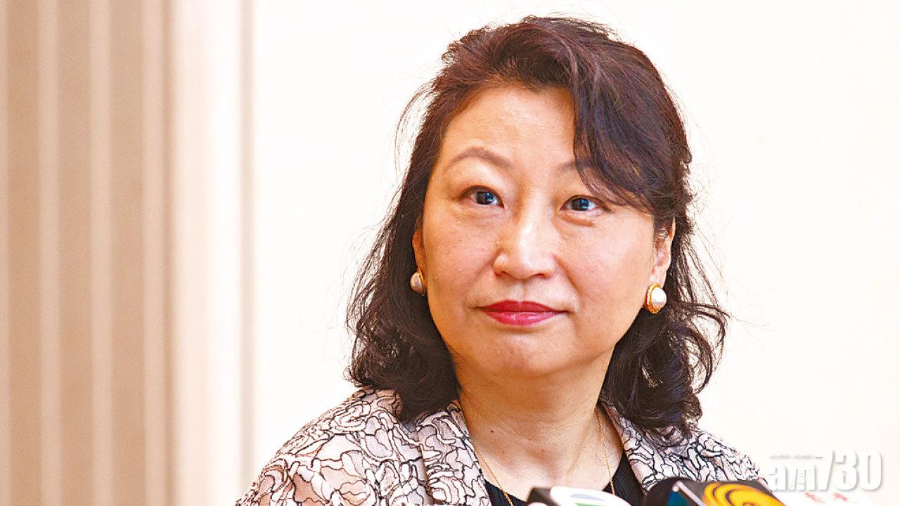 休假捱轟 特首辦否認避風頭  立會下月邀鄭若驊解畫