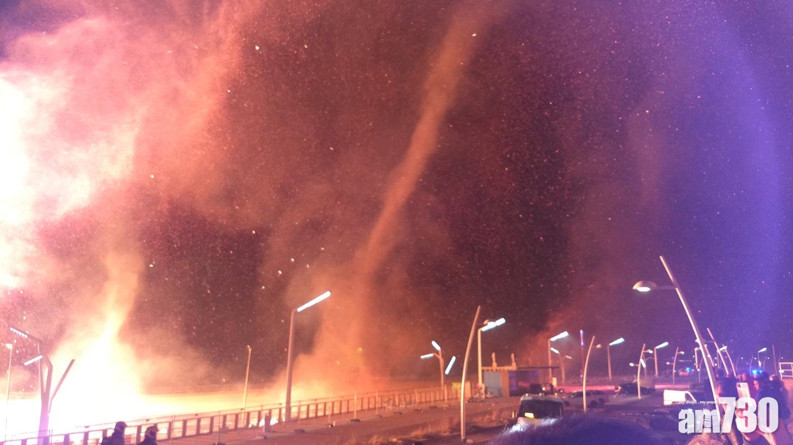 【失控】大風刮起火龍捲  荷蘭營火比賽險釀大禍(有片)