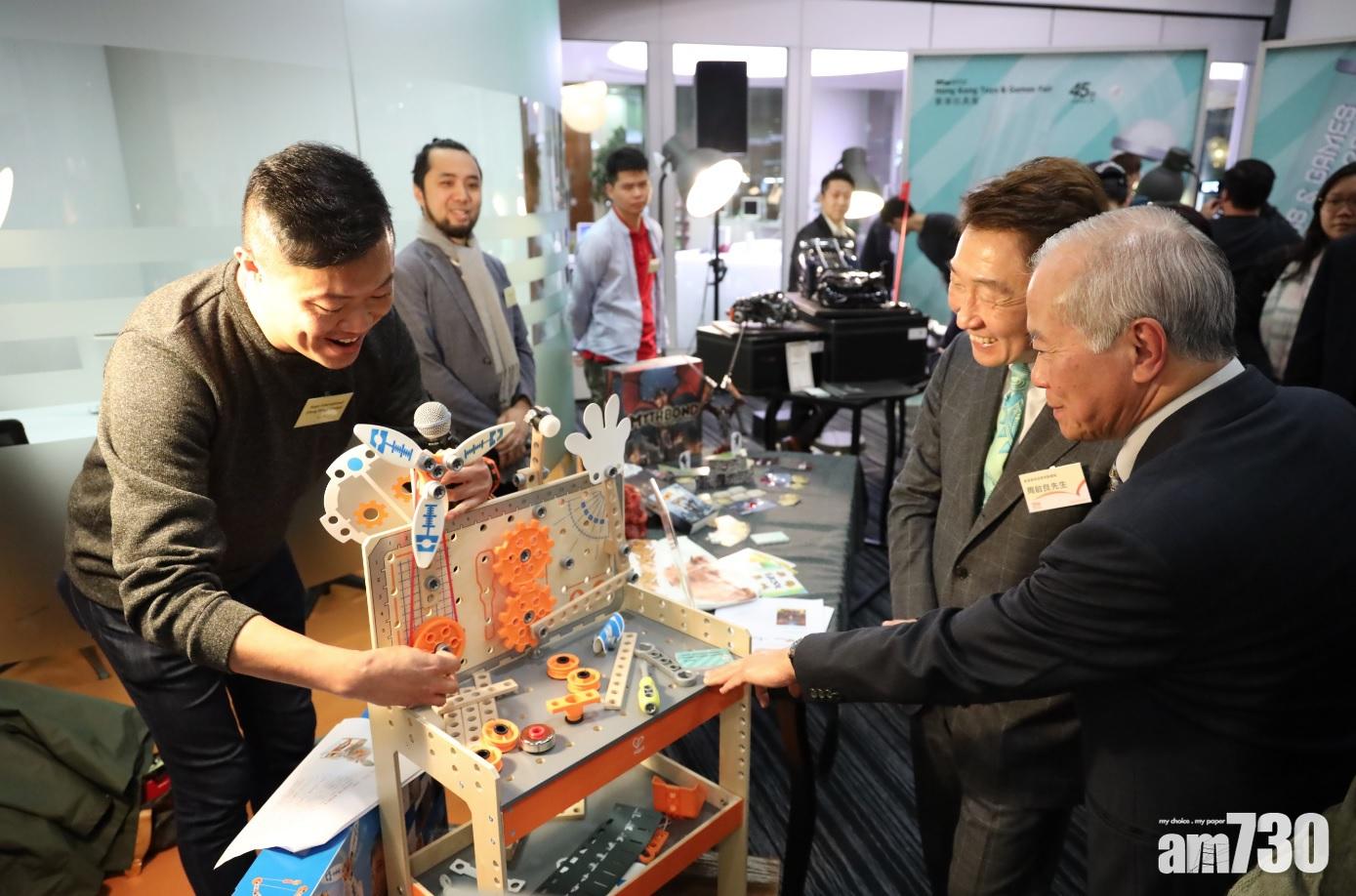 玩具商推「超能科學物理實驗台」吸客