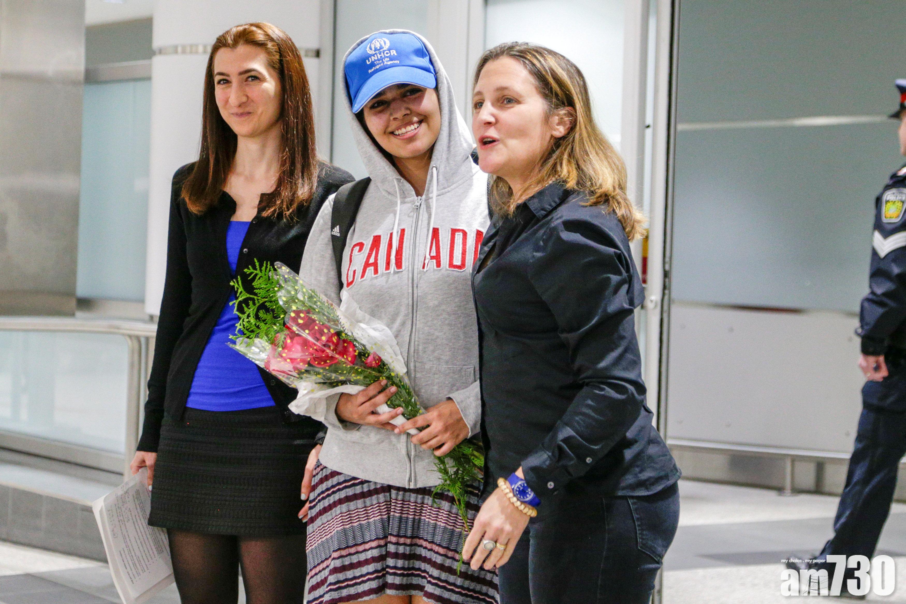 【獲加國庇護】沙特少女抵多倫多 被讚勇敢新加拿大人