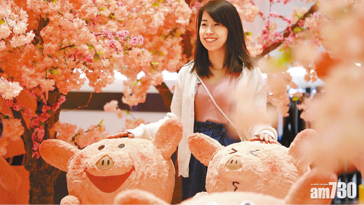 送狗迎豬 「熱」鬧過年