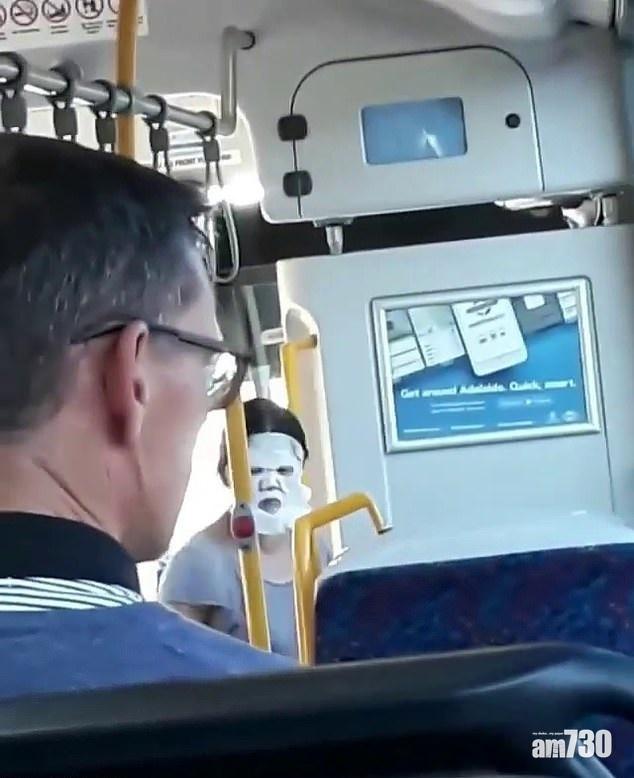 【分秒必爭】大媽敷面膜搭巴士  豪放女坐電單車扯高裙脫毛 (有片)